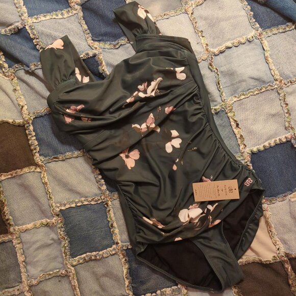 Albion Fit Off Shoulder Victoria Swimsuit Sz M - NWT - Picture 5 of 7